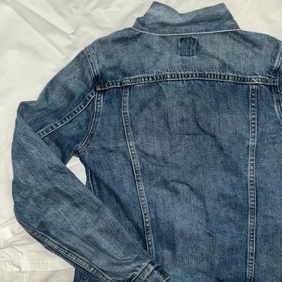 GAP Classic Denim Jean Jacket - Picture 7 of 8